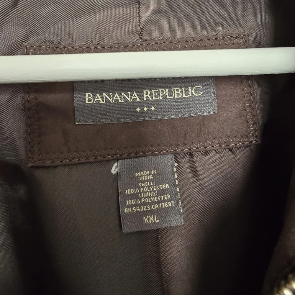 Banana Republic stylish versatile